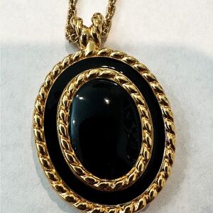 Elegant Gold and Black Pendant Monet Necklace